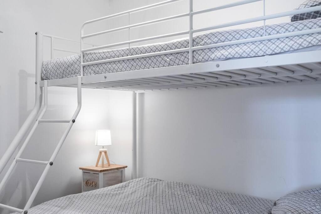 L'Escapade : Charmant T2 -Parking Gratuit, Piscine, Wifi, Clim Gruissan Extérieur photo